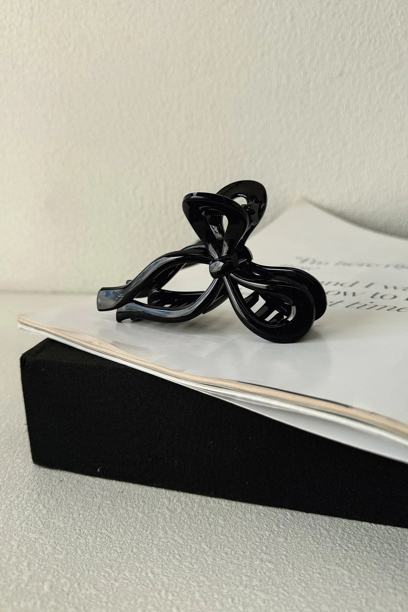 Blaire Claw Clip - Black