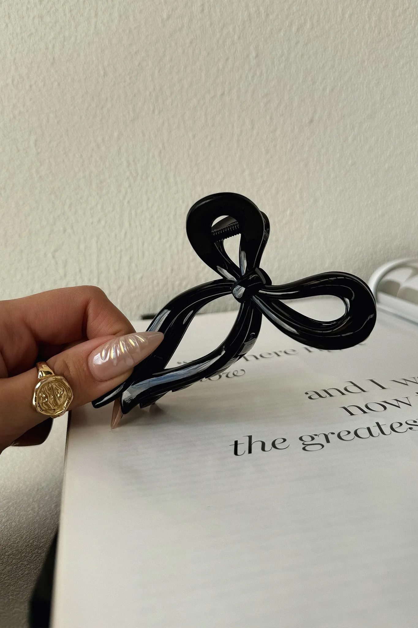 Blaire Claw Clip - Black