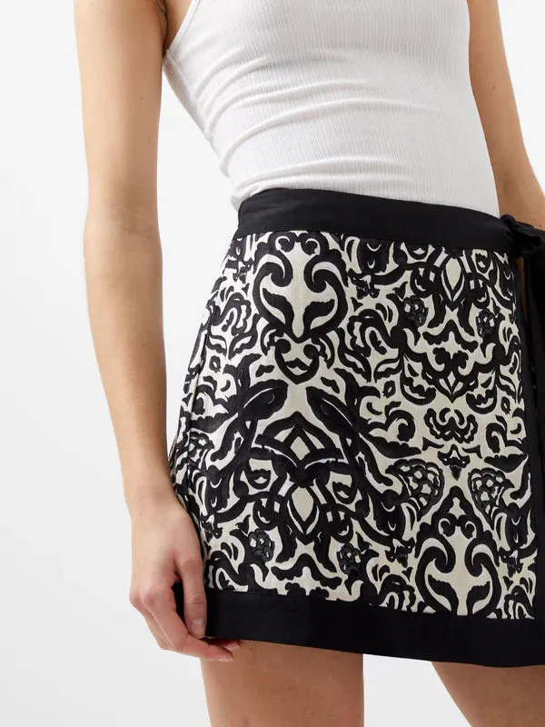 CRISTYN BIRDIE LINEN EMBROIDERED SKORT