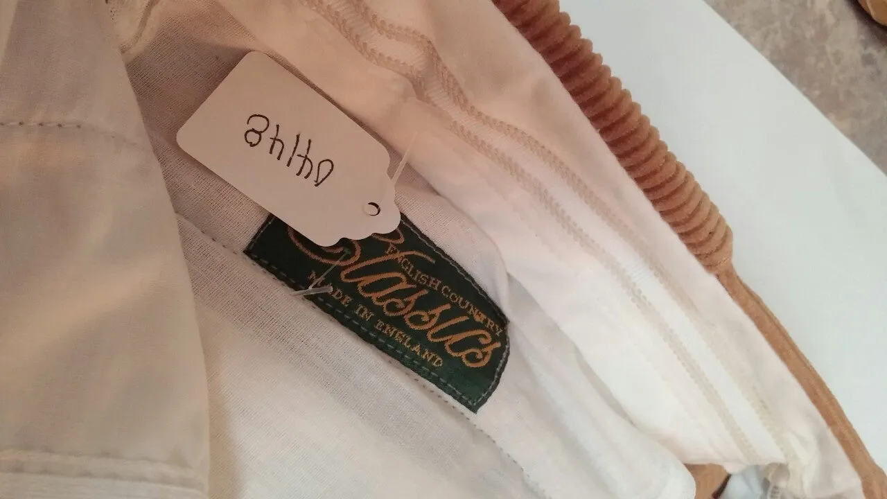 English Country Classics- Vicuna 100% Cotton Whale-Bone Corduroy Trousers- size 36x27