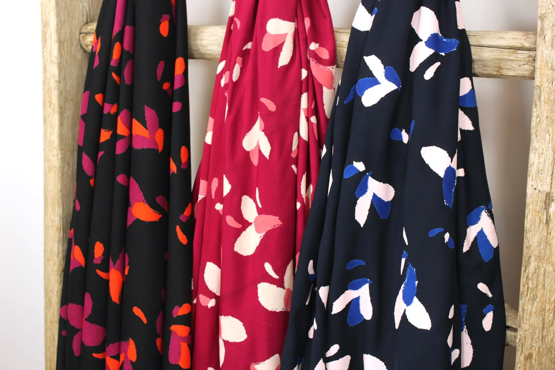 Églantine & Zoé - Petali Navy Blue Viscose Poplin Fabric
