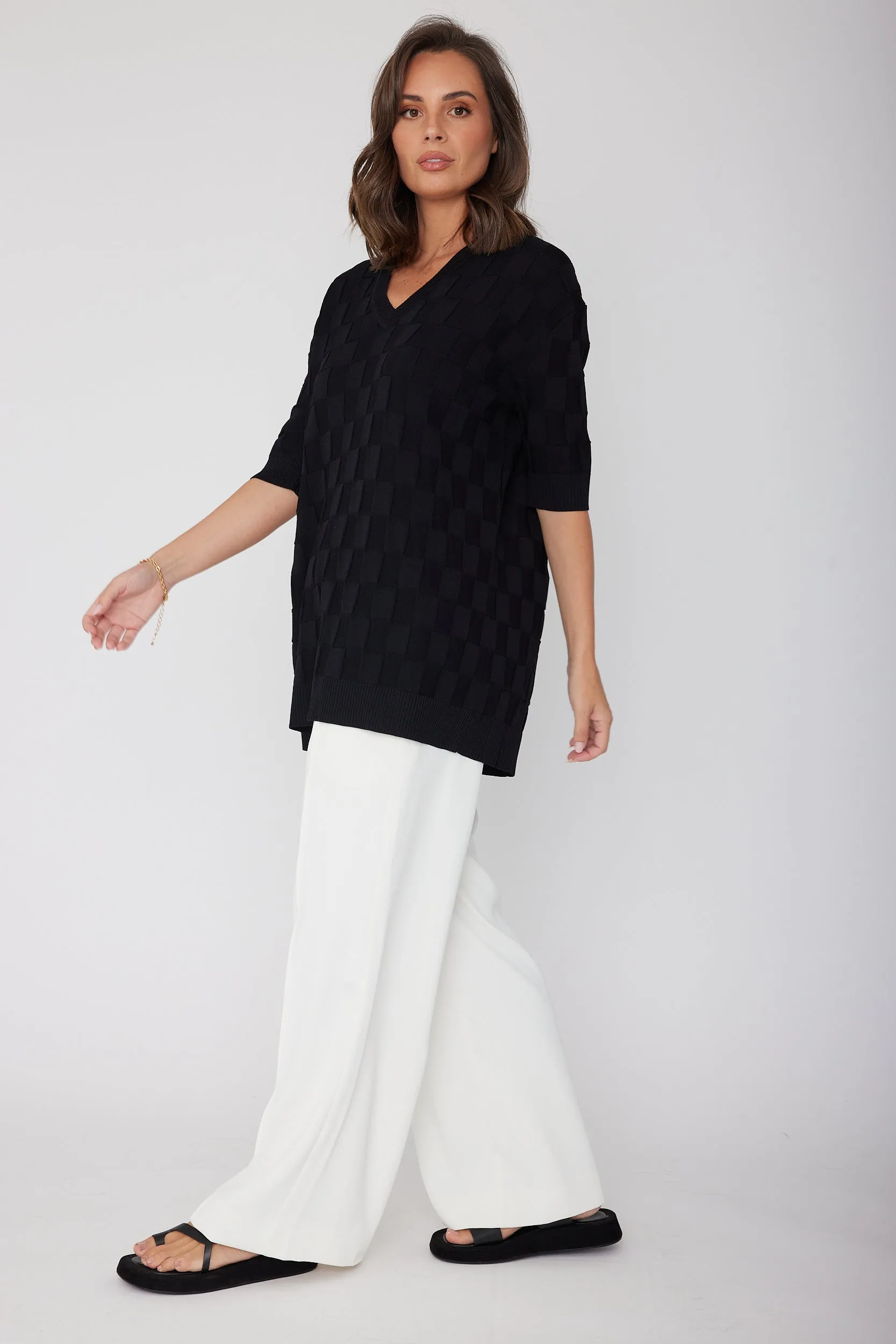 LUX V Knit Top Black