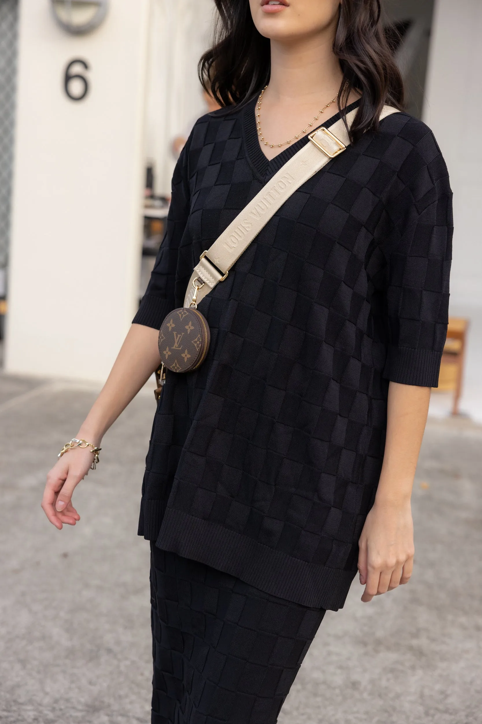 LUX V Knit Top Black