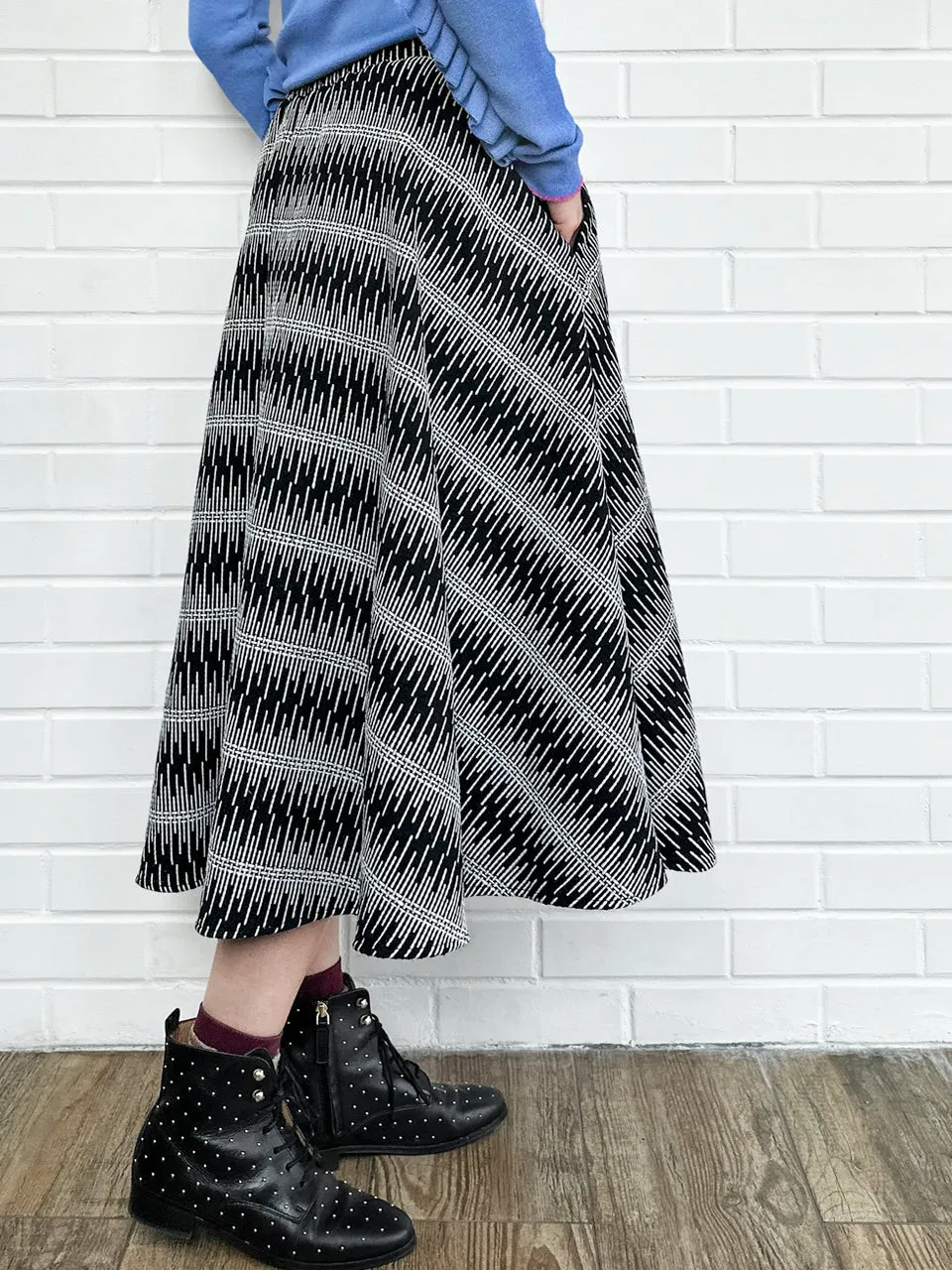 New Colour! Mono Textured Knitted Pattern Flowy Round Skirt