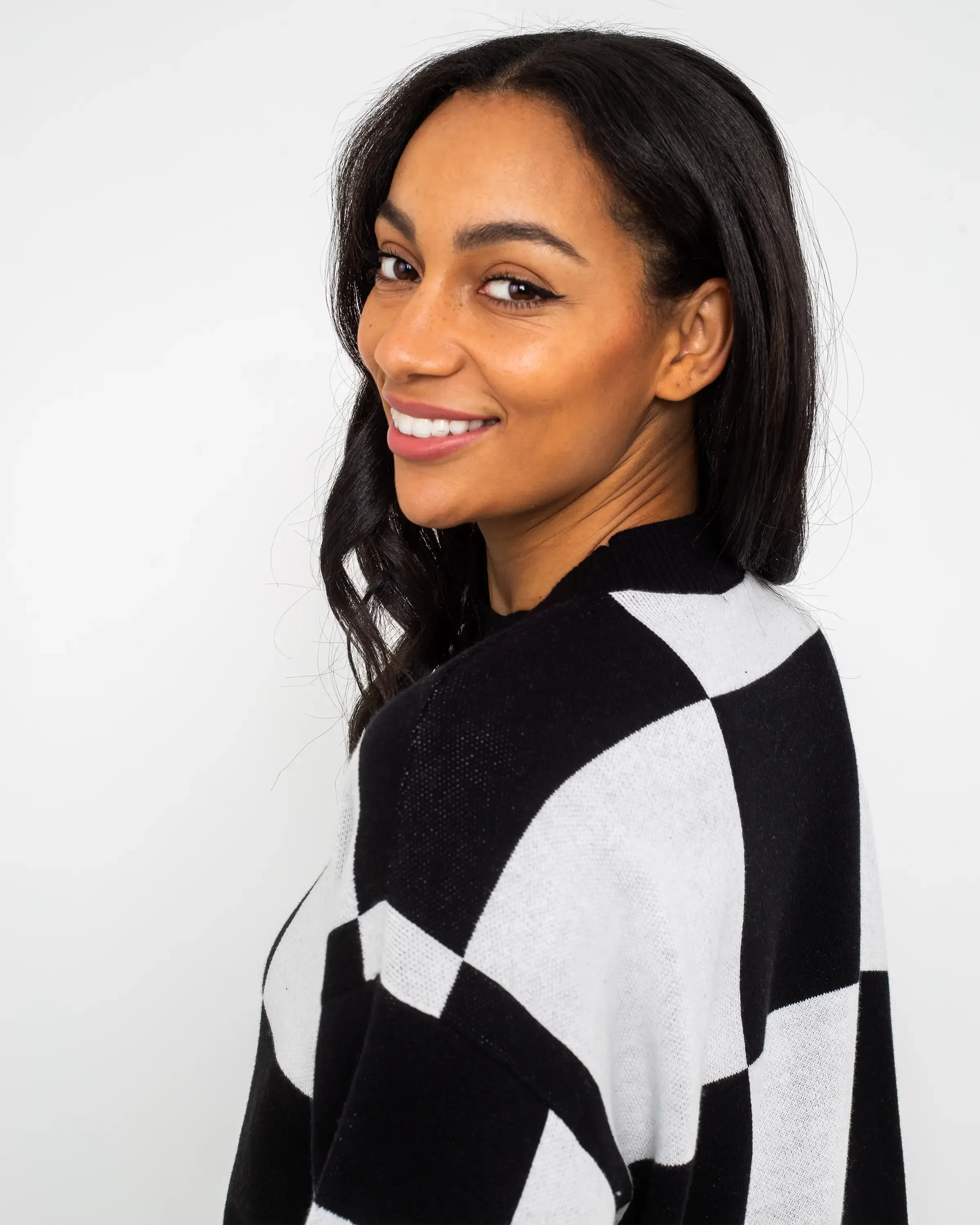 Vortex Jumper in Black & Marshmallow